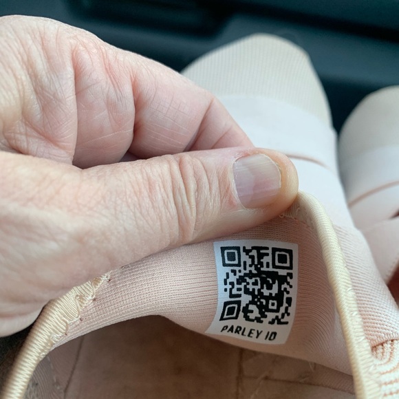 ADIDAS NMD SIZE 8.5 - Picture 8 of 8